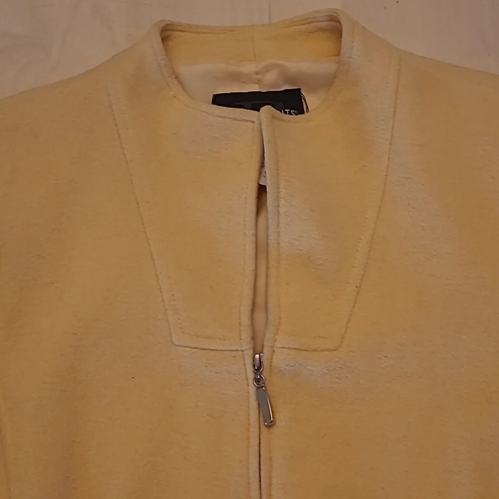 EUC VTG Requirements Butter Yellow Mock Neck Wool/Vicose Blazer with Pockets - Picture 4 of 10